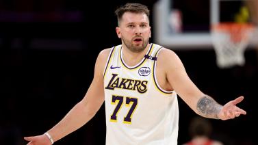 球探体育：菲律宾的渔业资源有多好，看看这个不到十岁的小男孩就知道了.